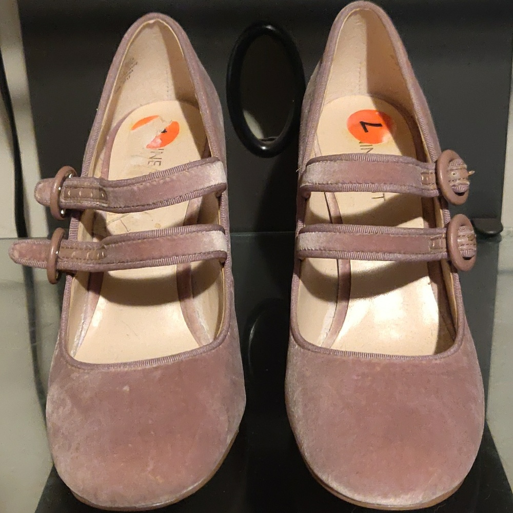 Used pink suede heels